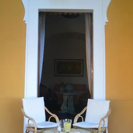 Villa Antique With An Enclosed Garden And Seaview *